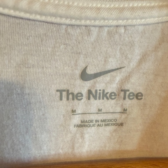 Nike Golf White T-Shirt with Black Logo - Picture 2 of 5